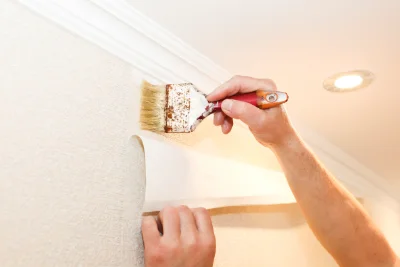 Pose de papier peint à Pomps — revêtements muraux et toiles de verre